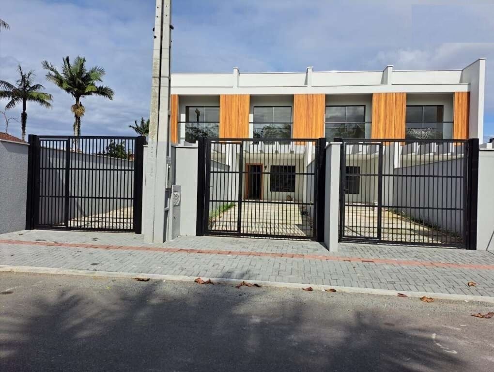 Sobrado à venda com 3 quartos, 116m² - Foto 1