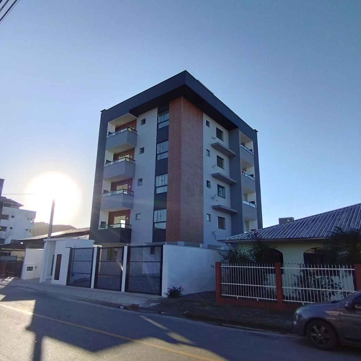 Apartamento à venda com 2 quartos, 69m² - Foto 2