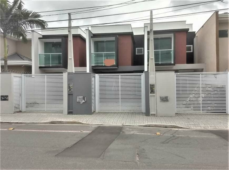 Sobrado à venda com 3 quartos, 118m² - Foto 1