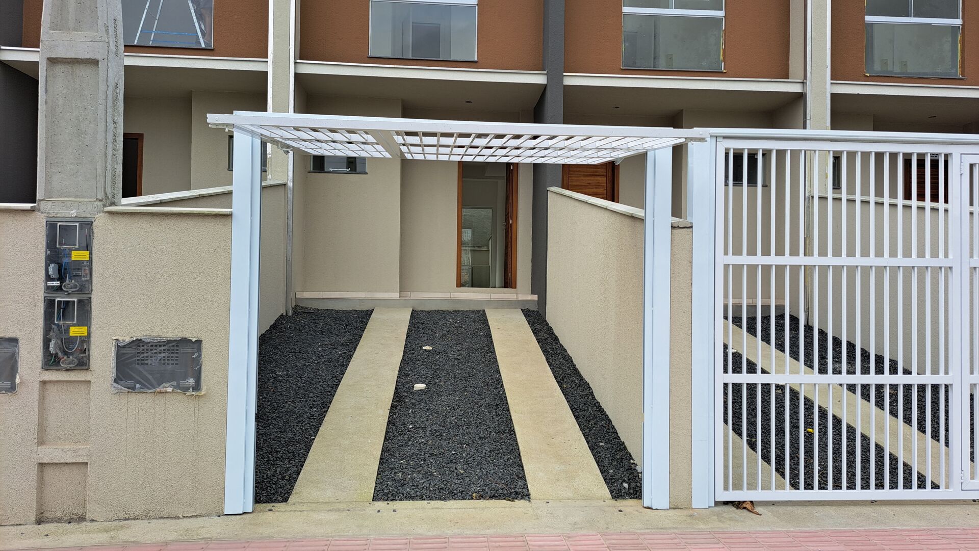 Sobrado à venda com 2 quartos, 62m² - Foto 2