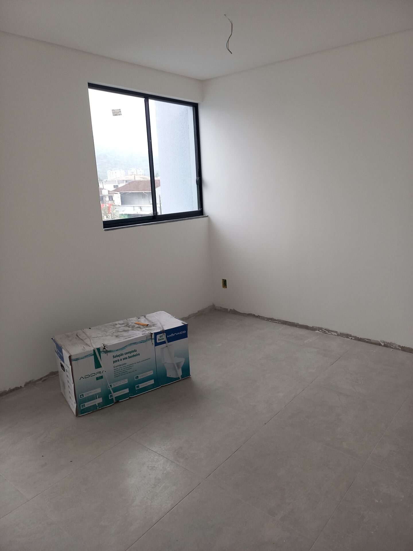 Apartamento à venda com 2 quartos, 75m² - Foto 3