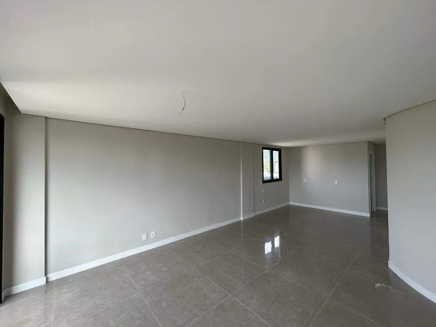 Apartamento à venda com 3 quartos, 124m² - Foto 7