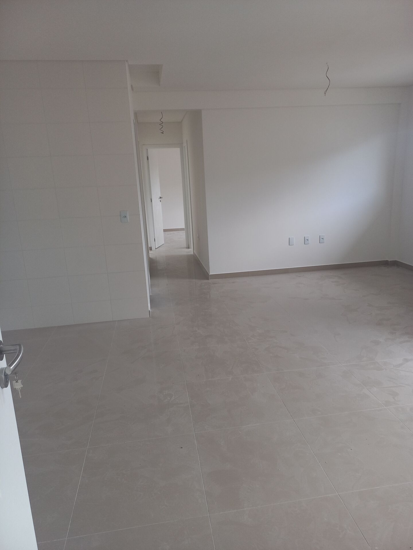 Apartamento à venda com 3 quartos, 92m² - Foto 4