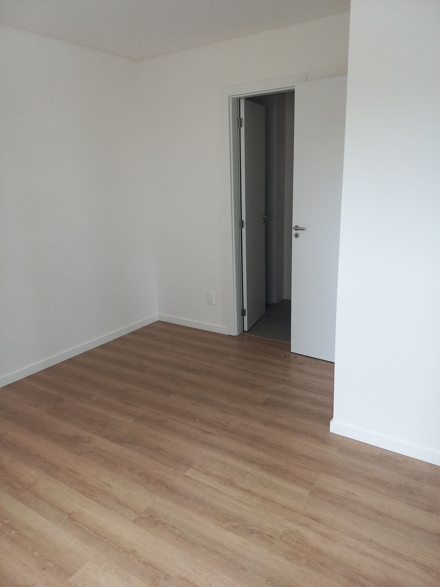 Apartamento à venda com 3 quartos, 75m² - Foto 15