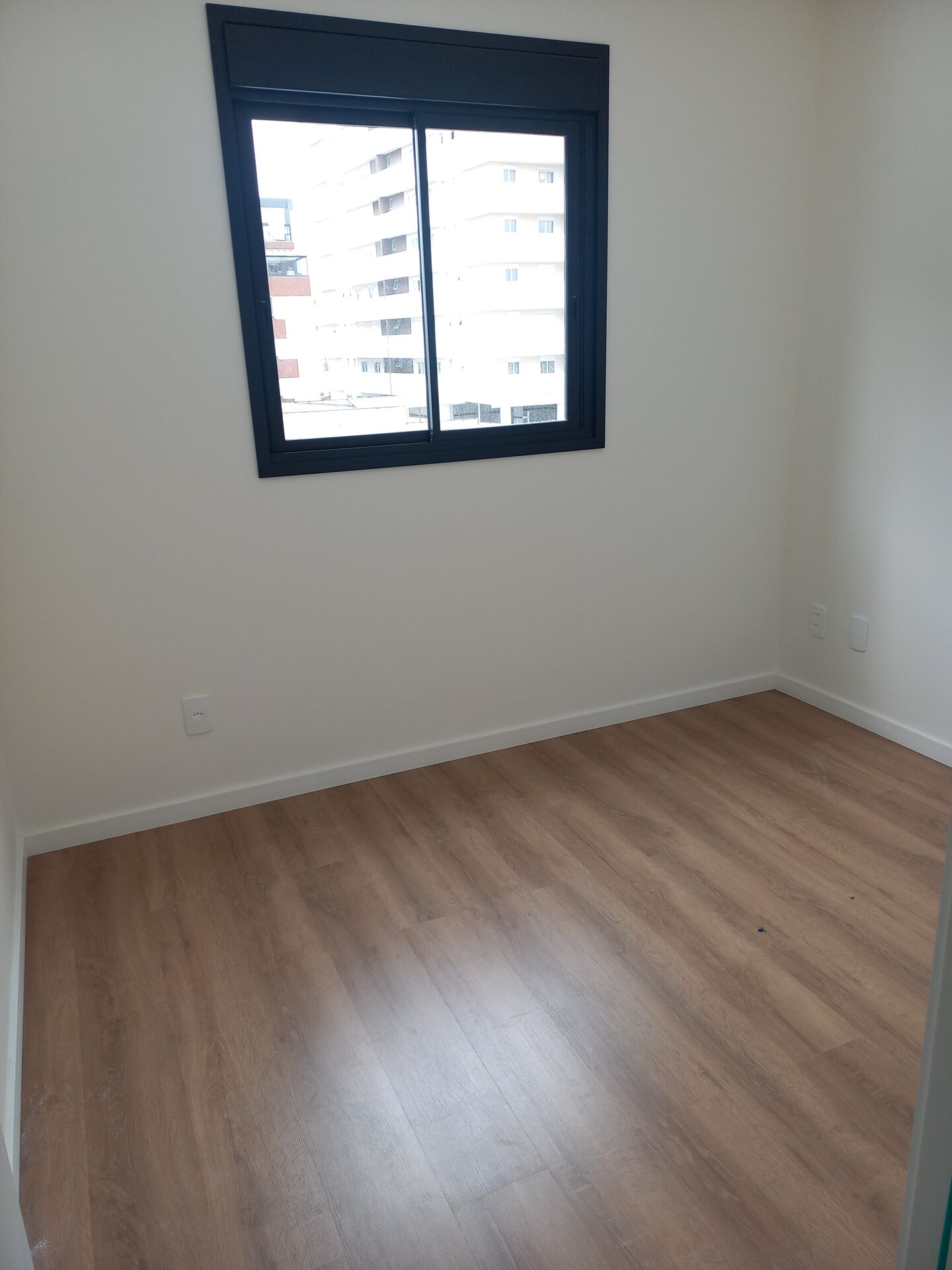 Apartamento à venda com 3 quartos, 75m² - Foto 11