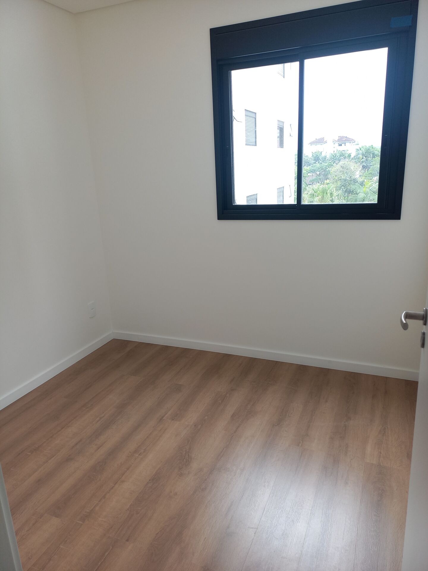 Apartamento à venda com 3 quartos, 75m² - Foto 13