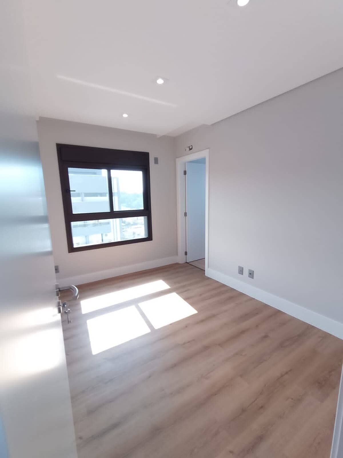 Apartamento à venda com 3 quartos, 124m² - Foto 15