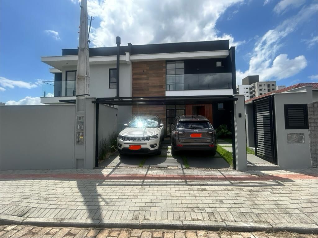 Sobrado à venda com 3 quartos, 106m² - Foto 1