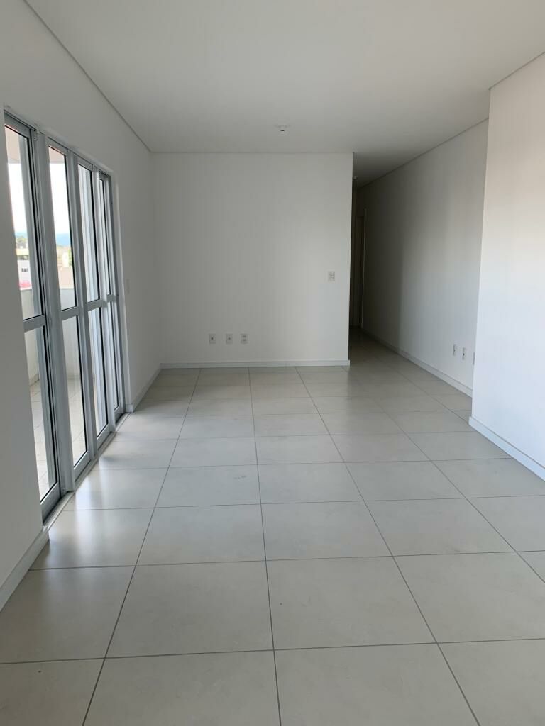 Apartamento à venda com 3 quartos, 83m² - Foto 5