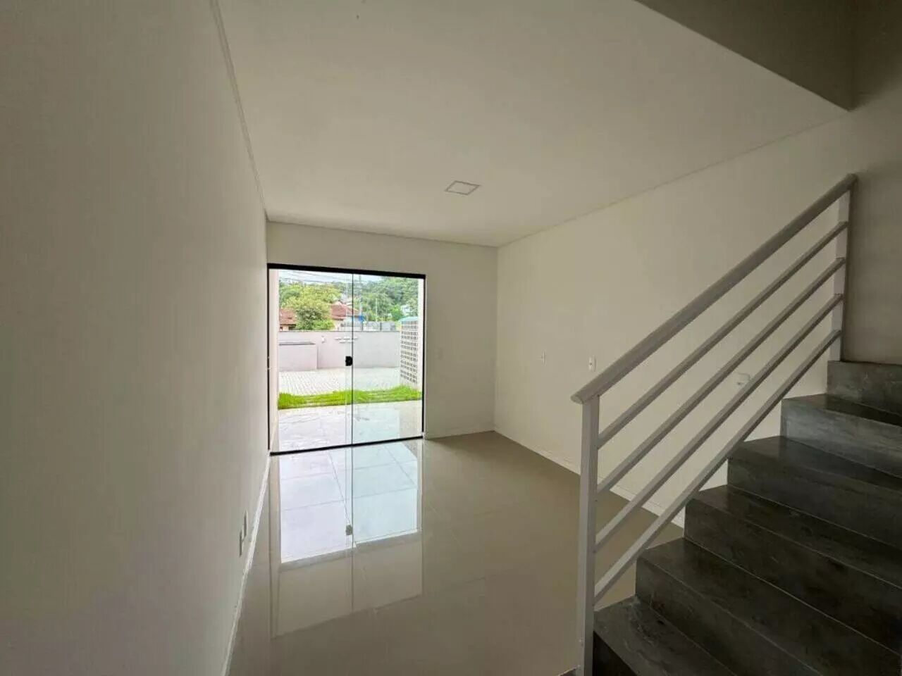 Sobrado à venda com 2 quartos, 72m² - Foto 3