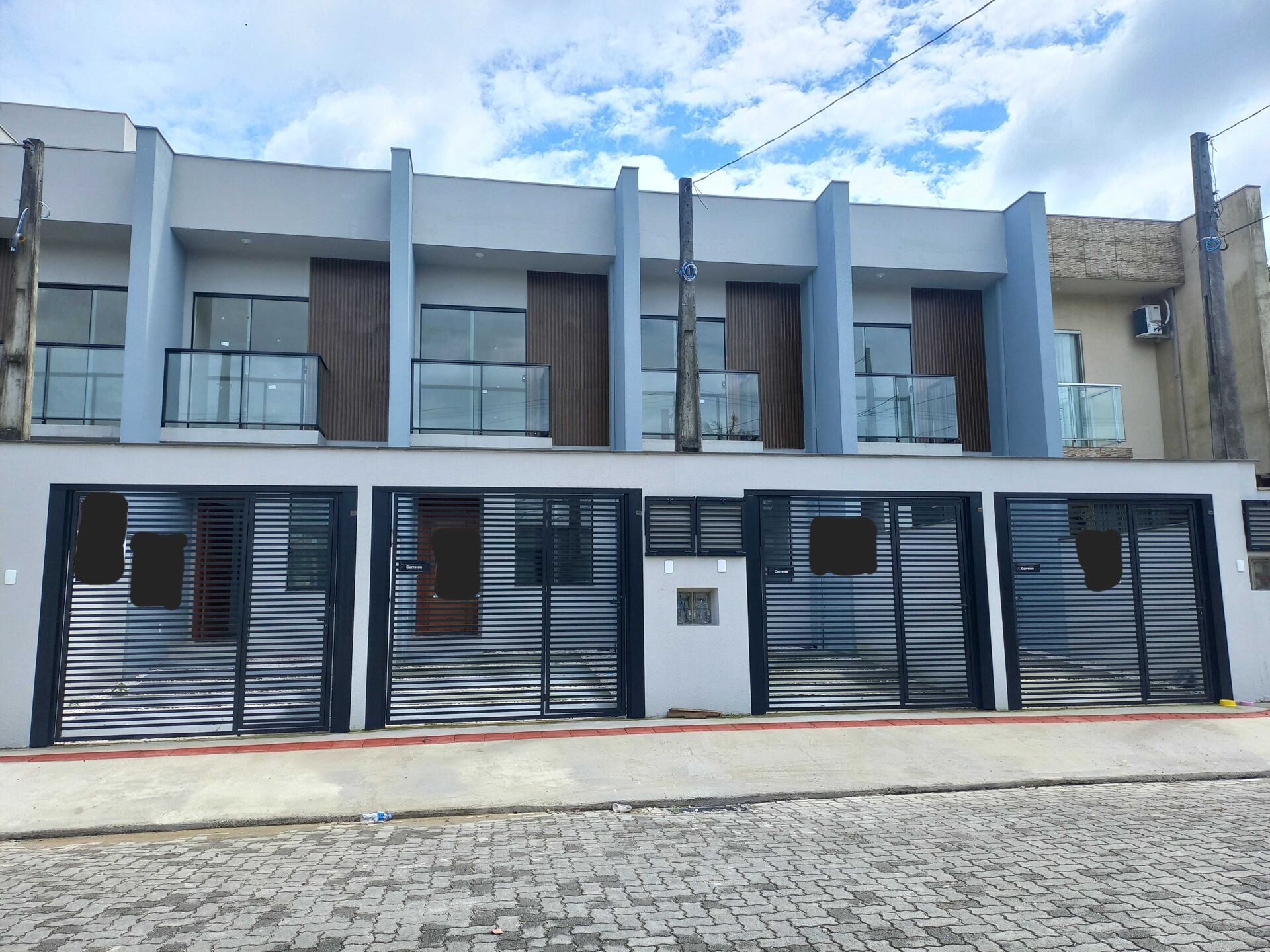 Sobrado à venda com 2 quartos, 65m² - Foto 1