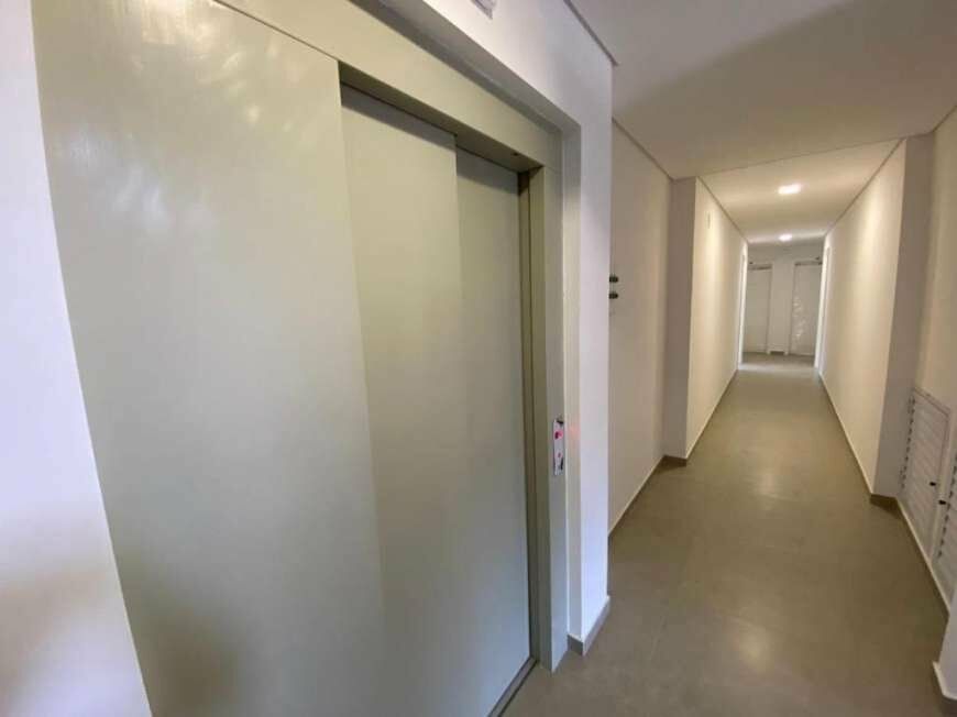 Apartamento à venda com 2 quartos, 61m² - Foto 8