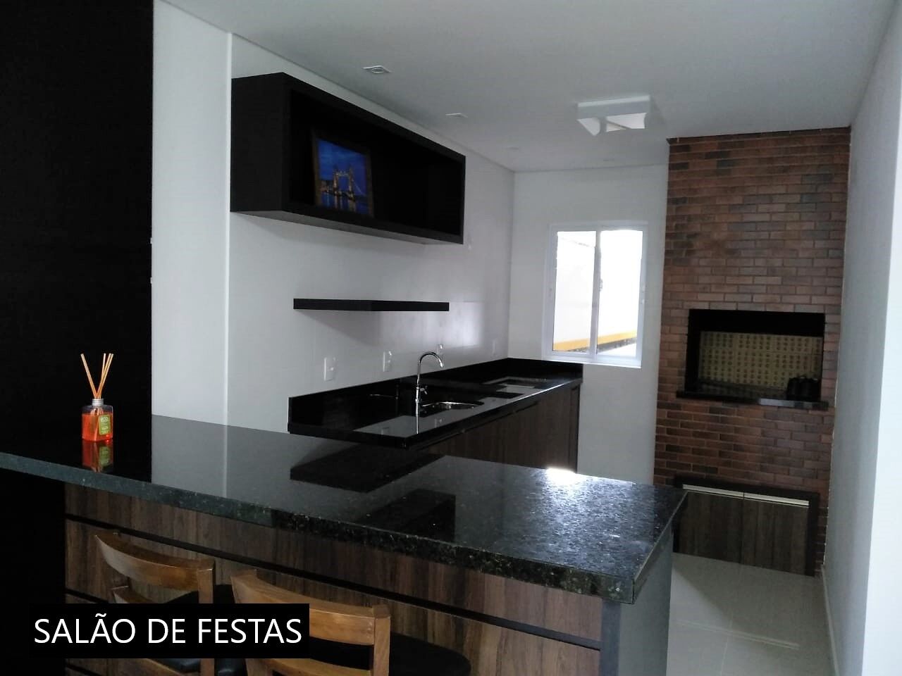 Apartamento à venda com 2 quartos, 71m² - Foto 3