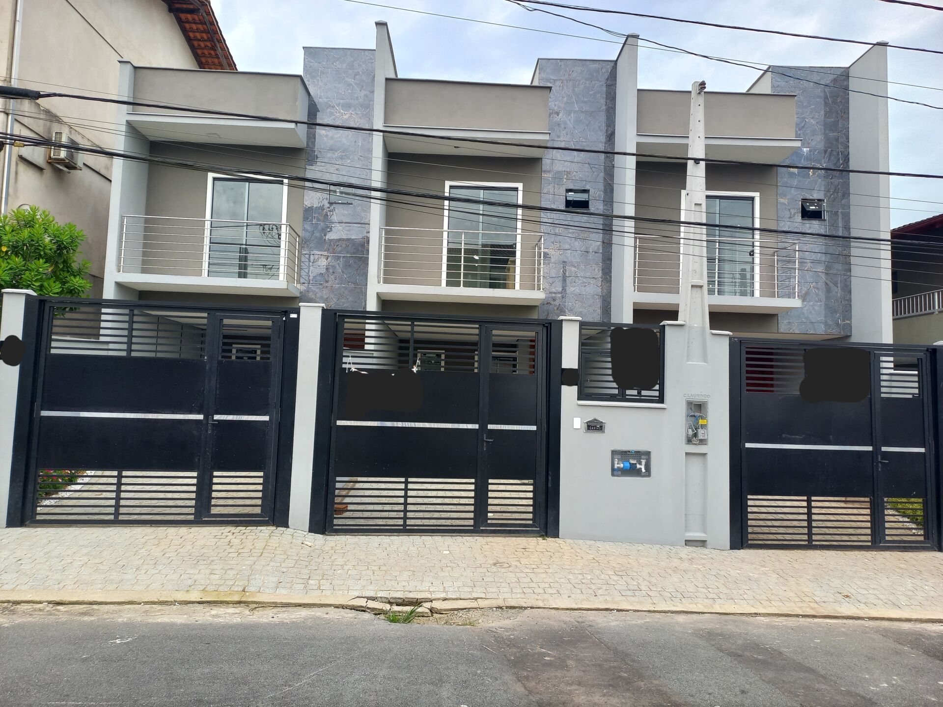 Sobrado à venda com 3 quartos, 150m² - Foto 1