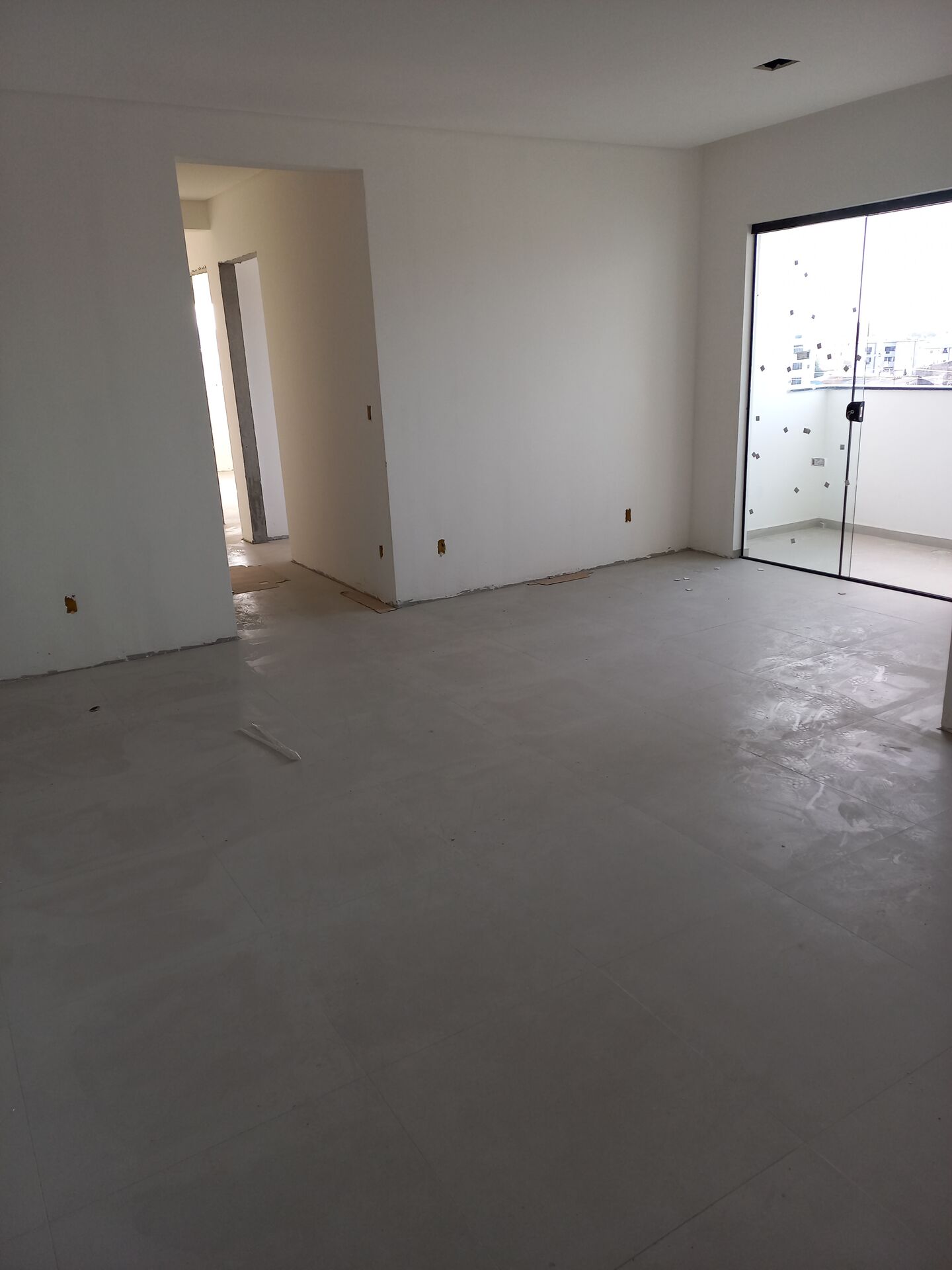 Apartamento à venda com 3 quartos, 77m² - Foto 4