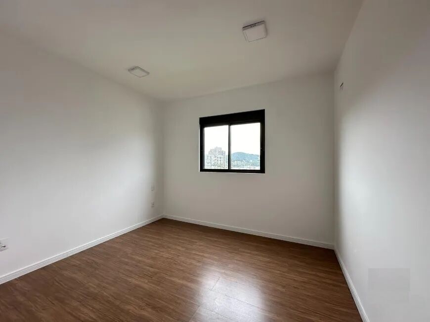 Apartamento à venda com 3 quartos, 87m² - Foto 10