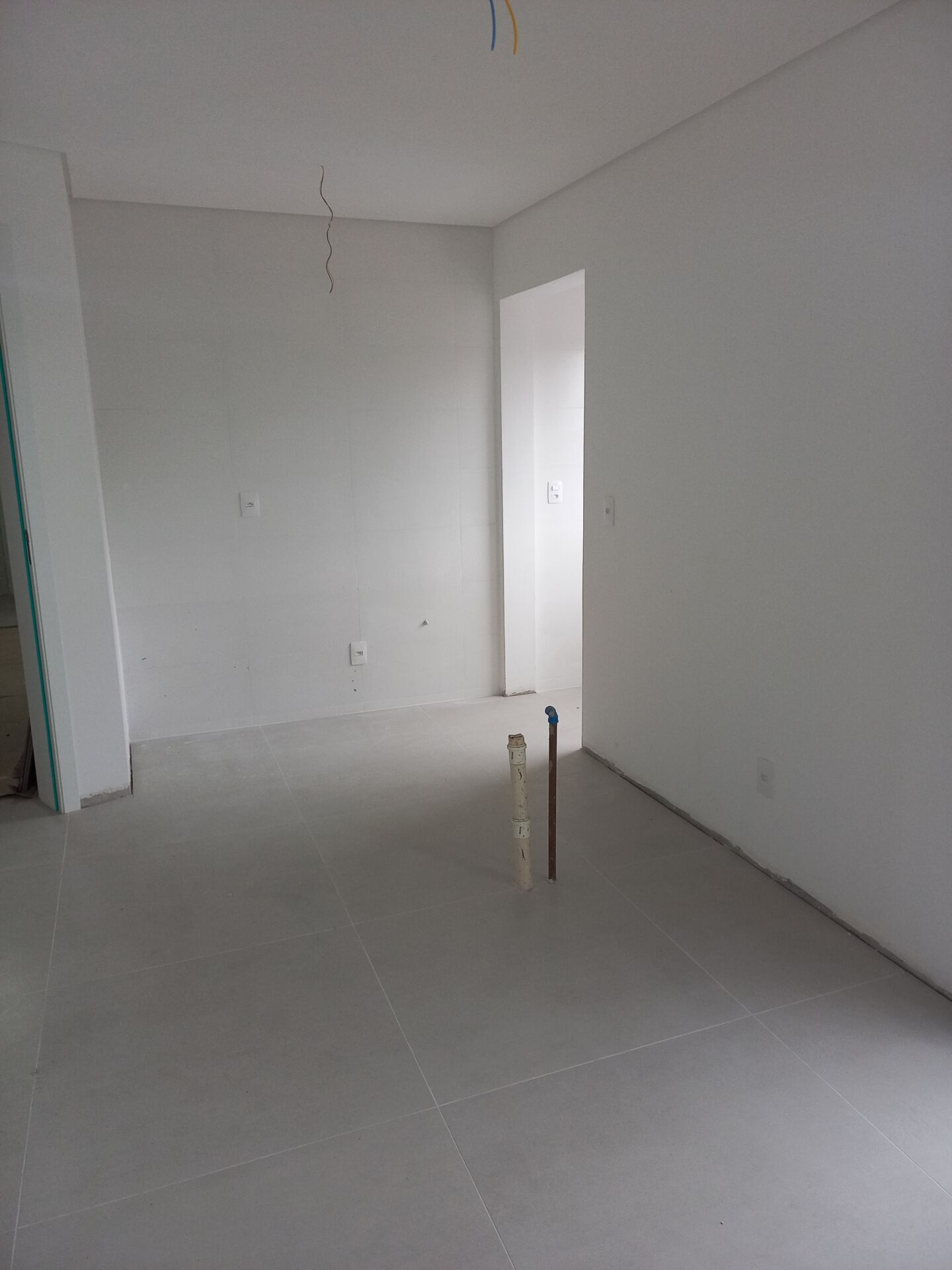 Apartamento à venda com 2 quartos, 64m² - Foto 7