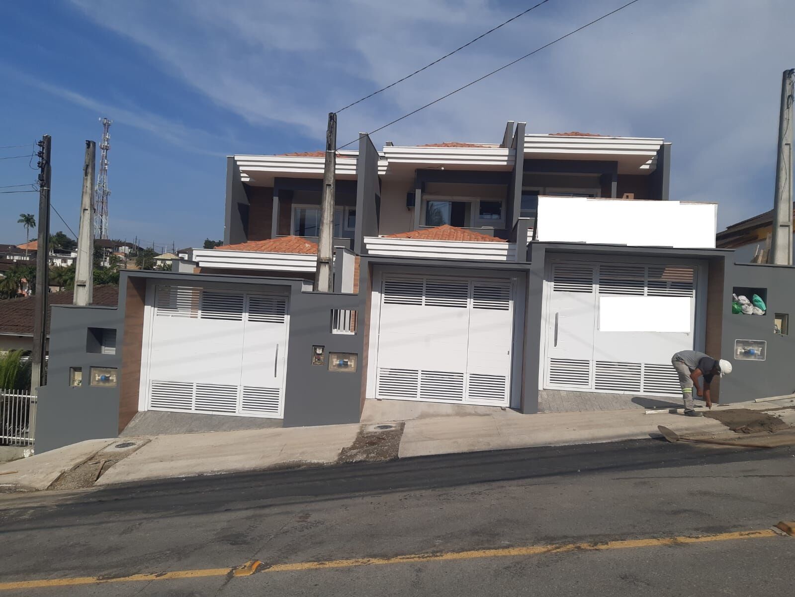 Sobrado à venda com 3 quartos, 130m² - Foto 1