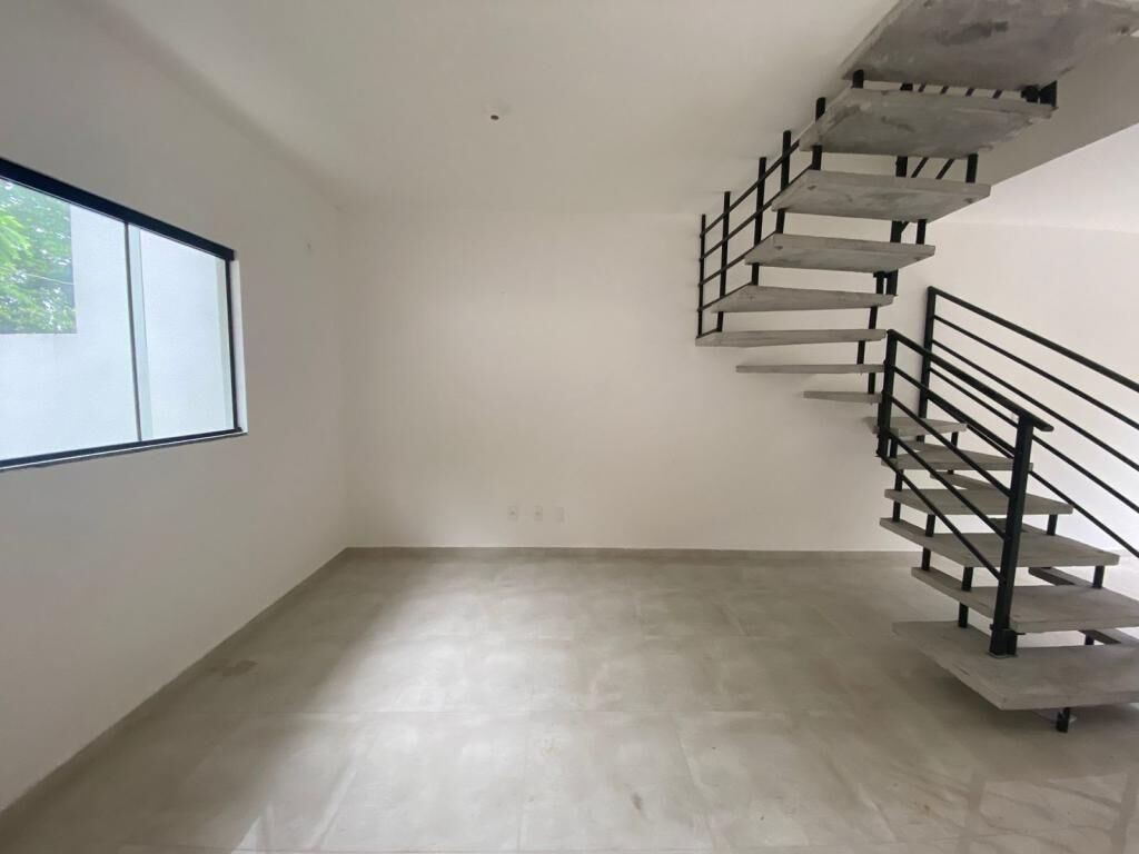 Sobrado à venda com 3 quartos, 84m² - Foto 4