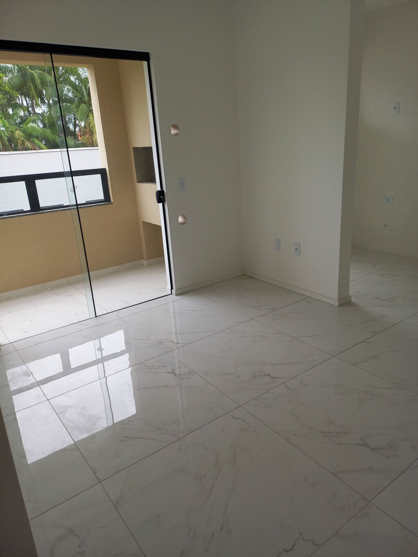 Apartamento à venda com 2 quartos, 61m² - Foto 7