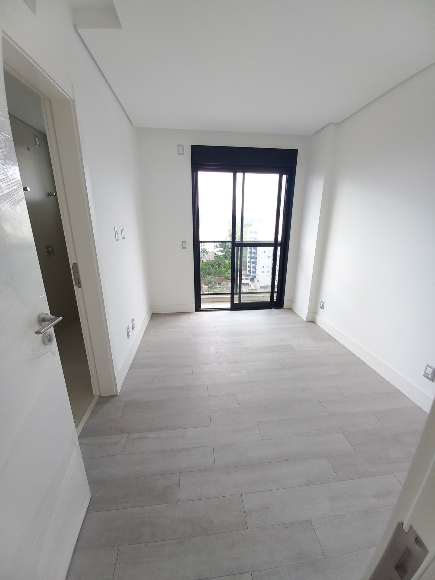 Apartamento à venda com 2 quartos, 80m² - Foto 14