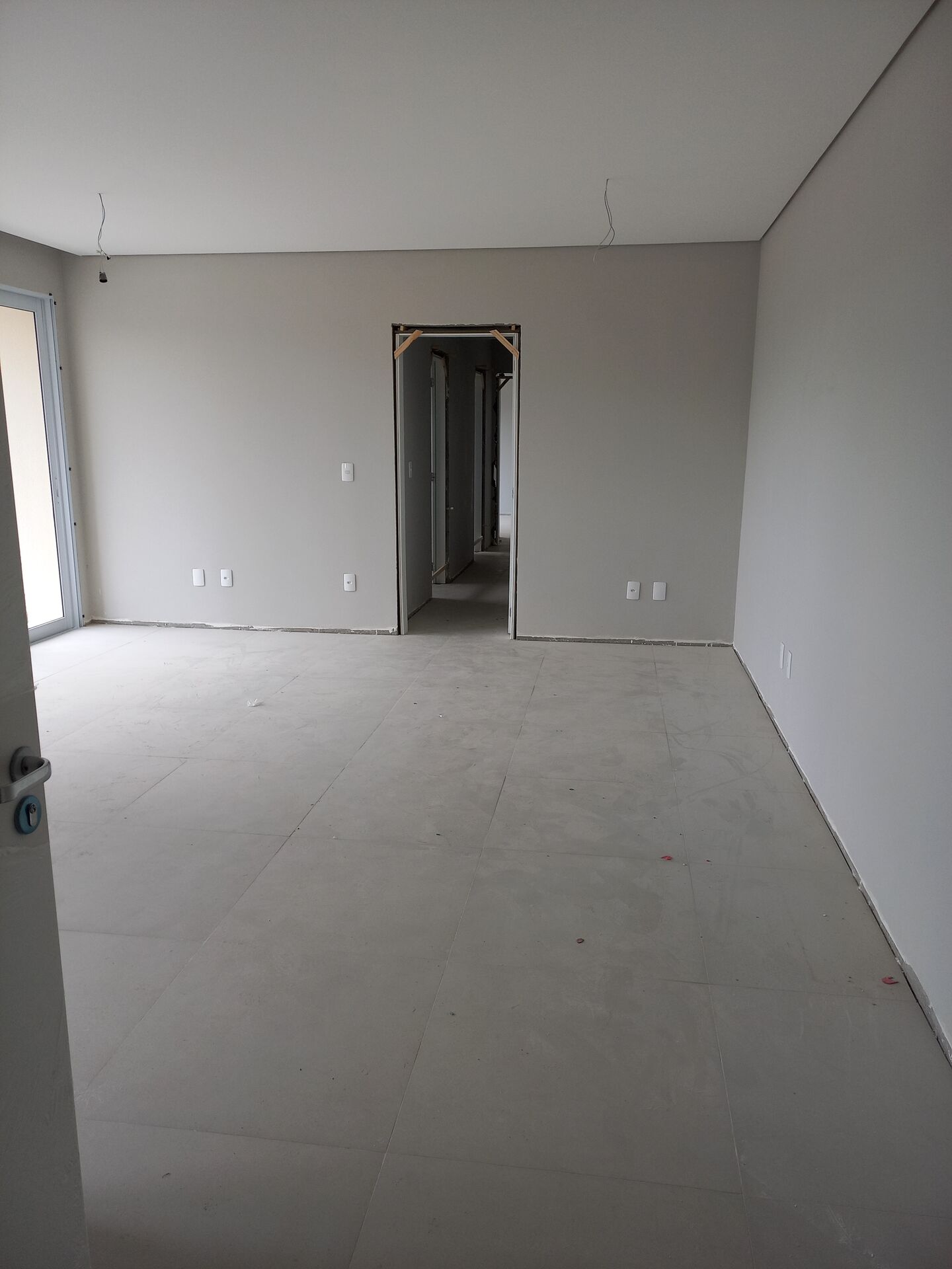 Apartamento à venda com 3 quartos, 98m² - Foto 7