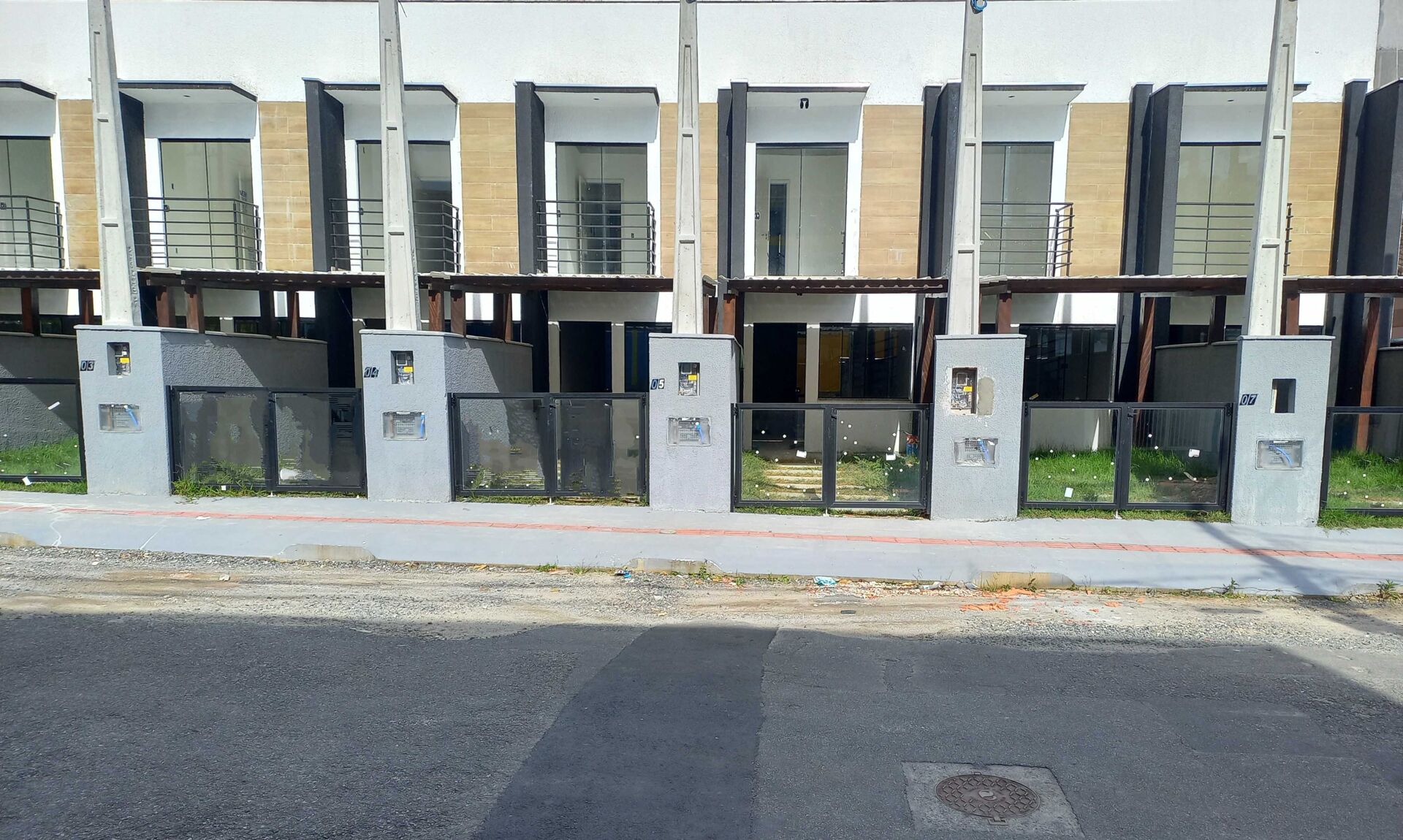 Sobrado à venda com 2 quartos, 67m² - Foto 1