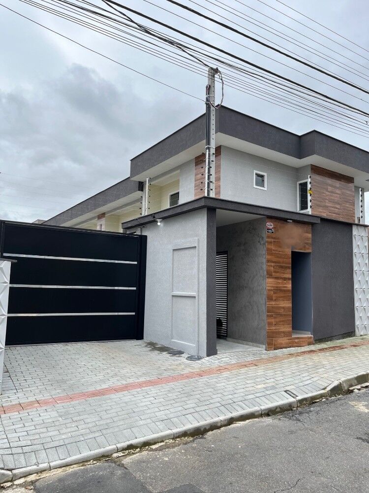 Sobrado à venda com 3 quartos, 120m² - Foto 1