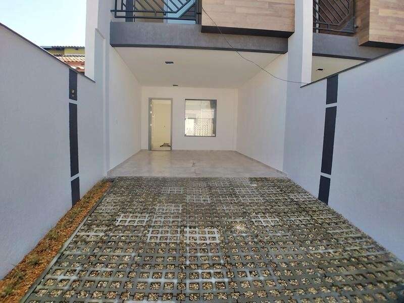 Sobrado à venda com 2 quartos, 100m² - Foto 3