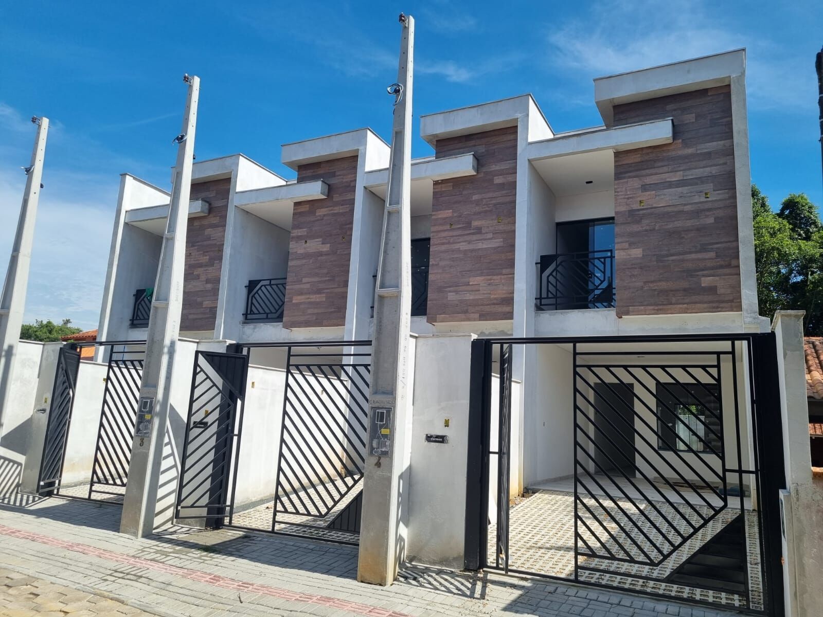 Sobrado à venda com 2 quartos, 100m² - Foto 1