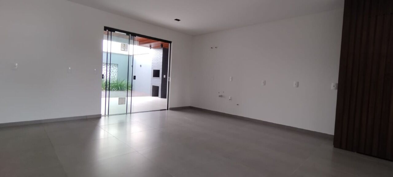 Sobrado à venda com 3 quartos, 198m² - Foto 4