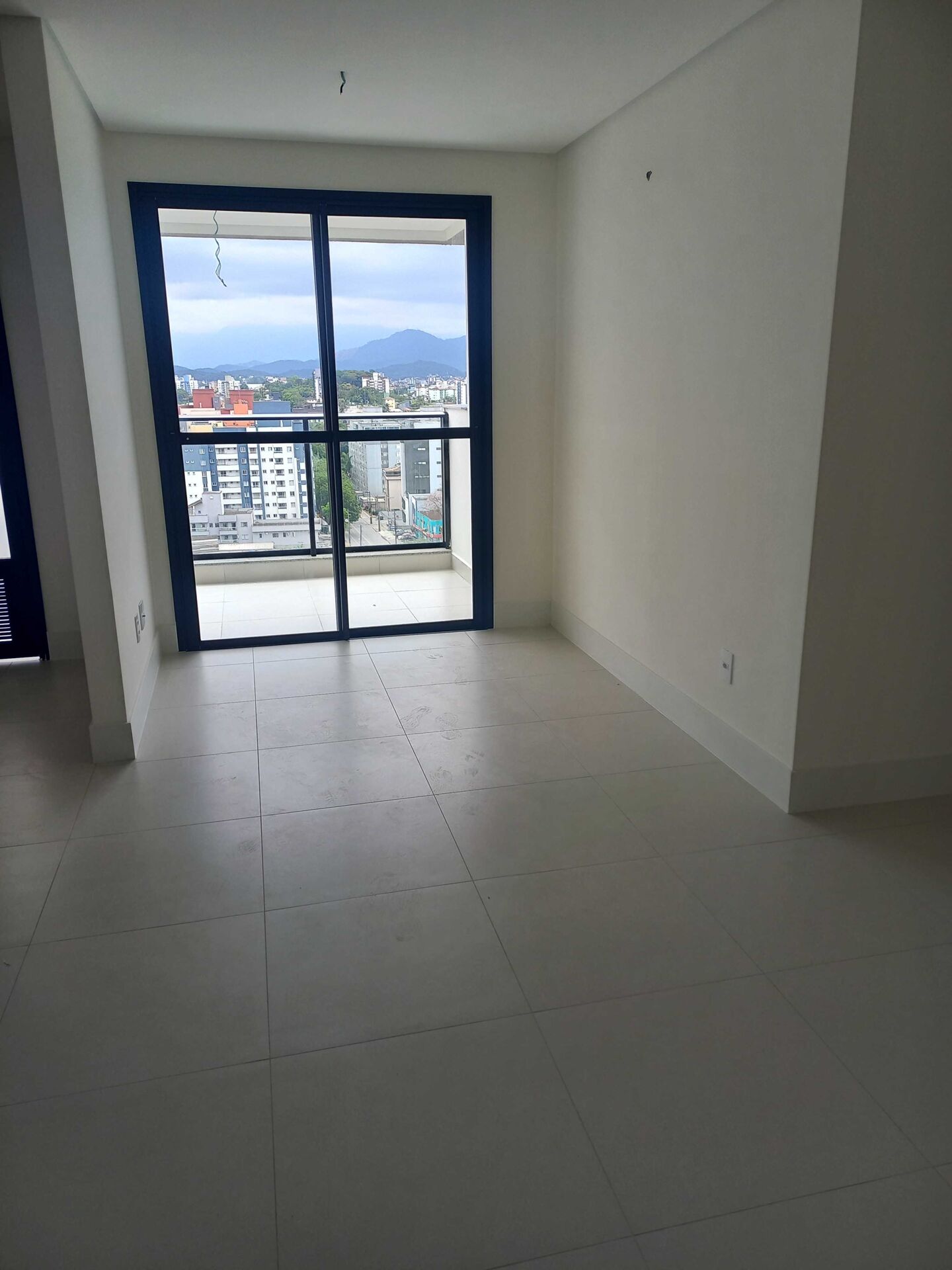 Apartamento à venda com 2 quartos, 75m² - Foto 8