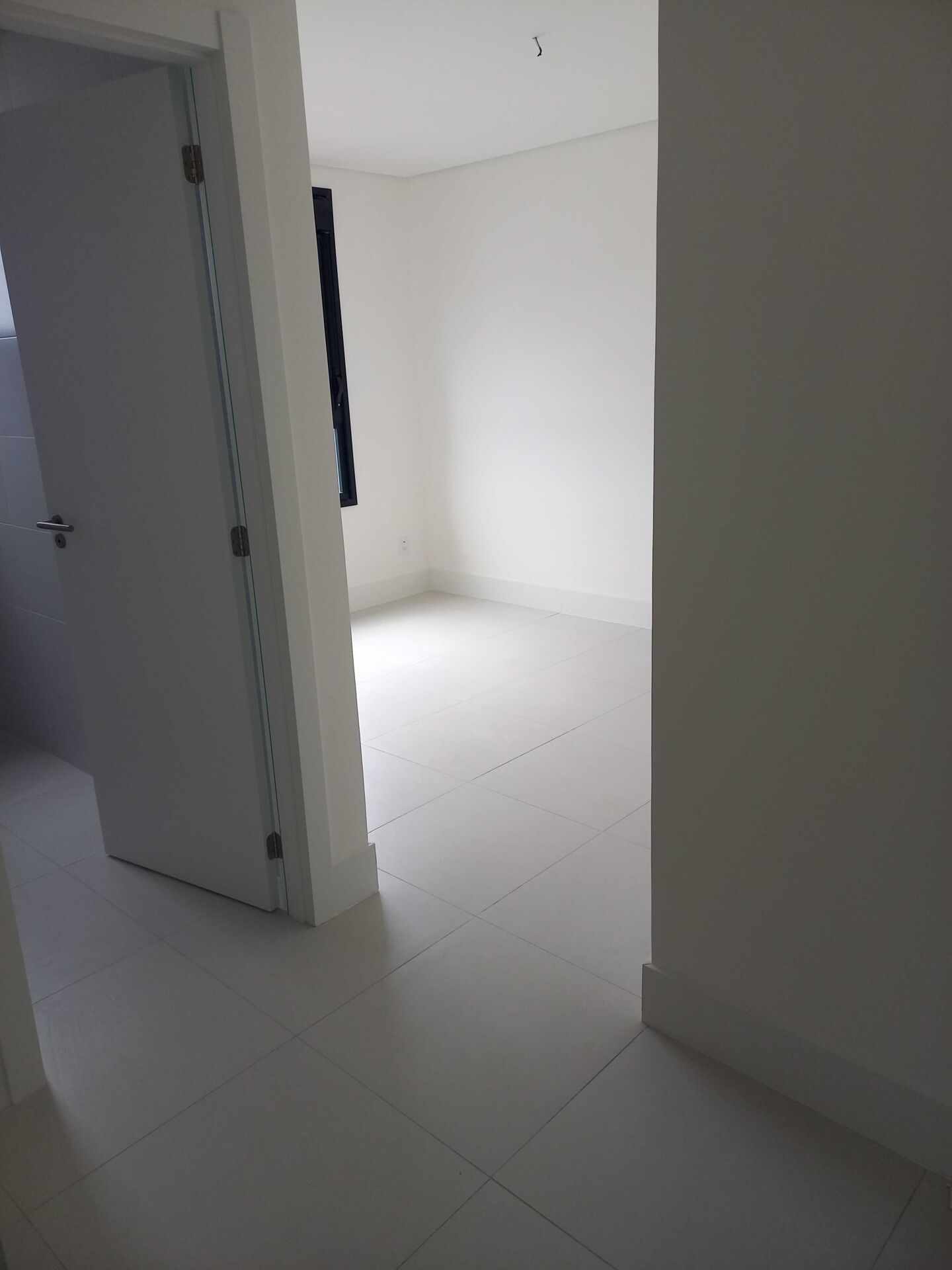 Apartamento à venda com 2 quartos, 75m² - Foto 14