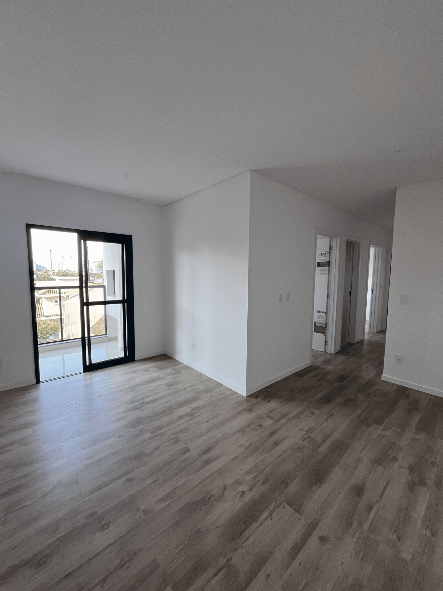 Apartamento à venda com 2 quartos, 70m² - Foto 5