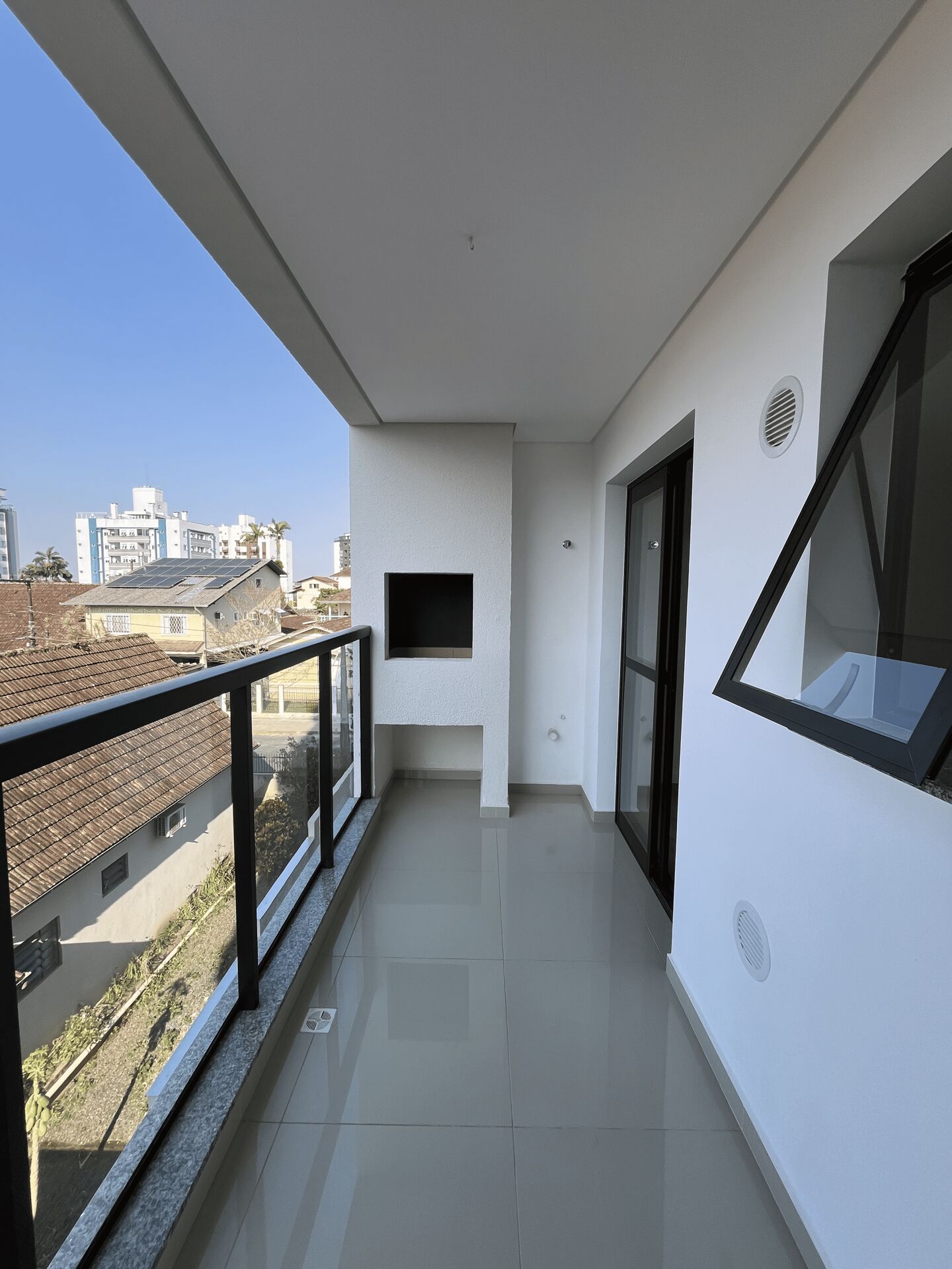 Apartamento à venda com 2 quartos, 70m² - Foto 6