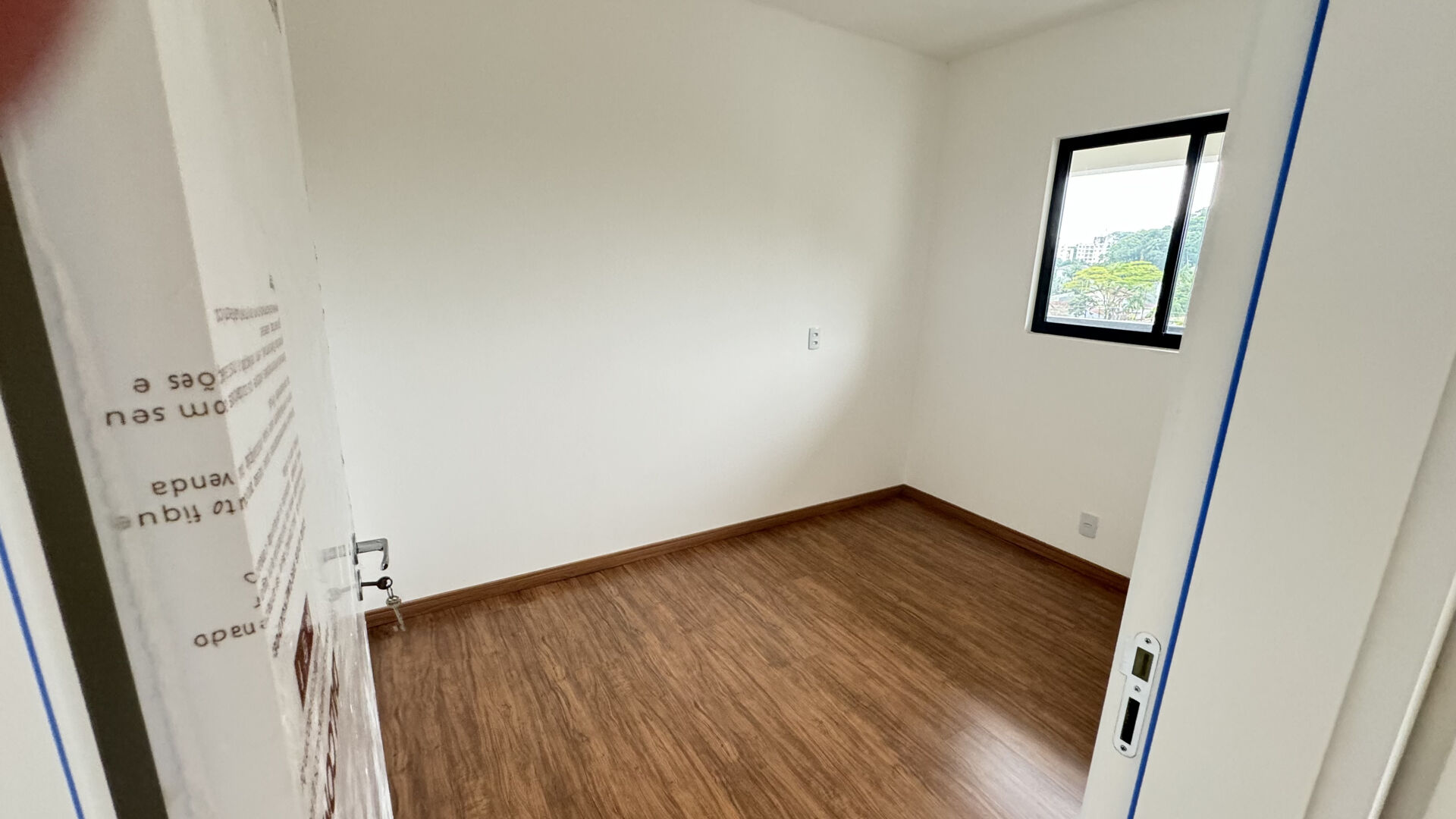 Apartamento à venda com 3 quartos, 75m² - Foto 13
