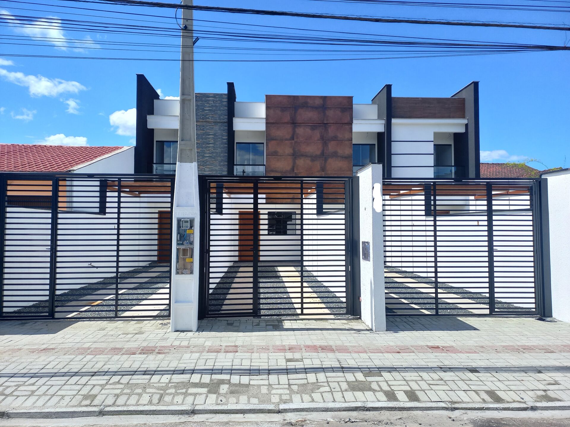 Sobrado à venda com 2 quartos, 70m² - Foto 1