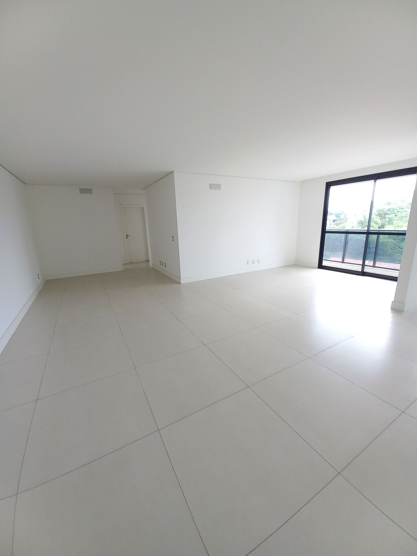 Apartamento à venda com 3 quartos, 122m² - Foto 7