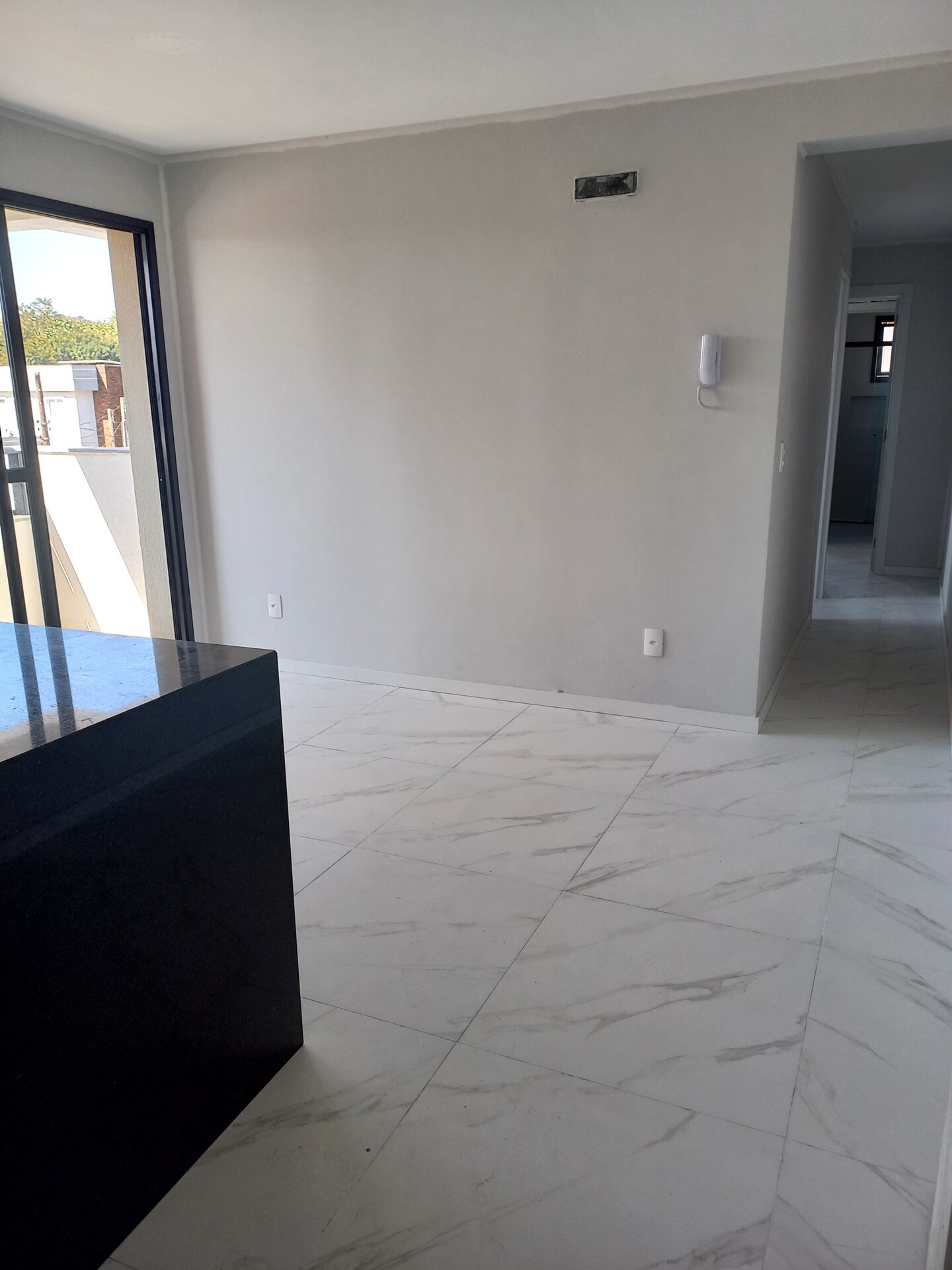 Apartamento à venda com 2 quartos, 62m² - Foto 3