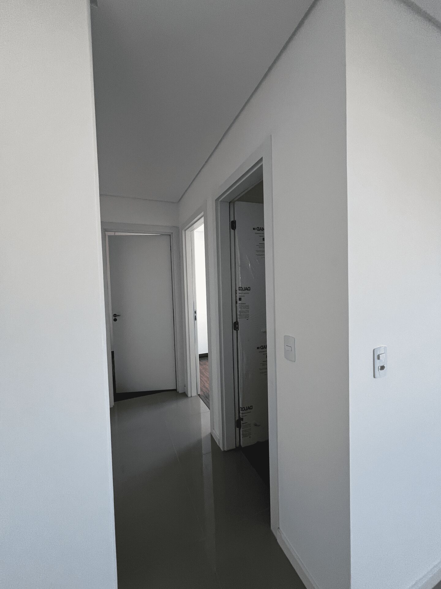 Apartamento à venda com 2 quartos, 61m² - Foto 10