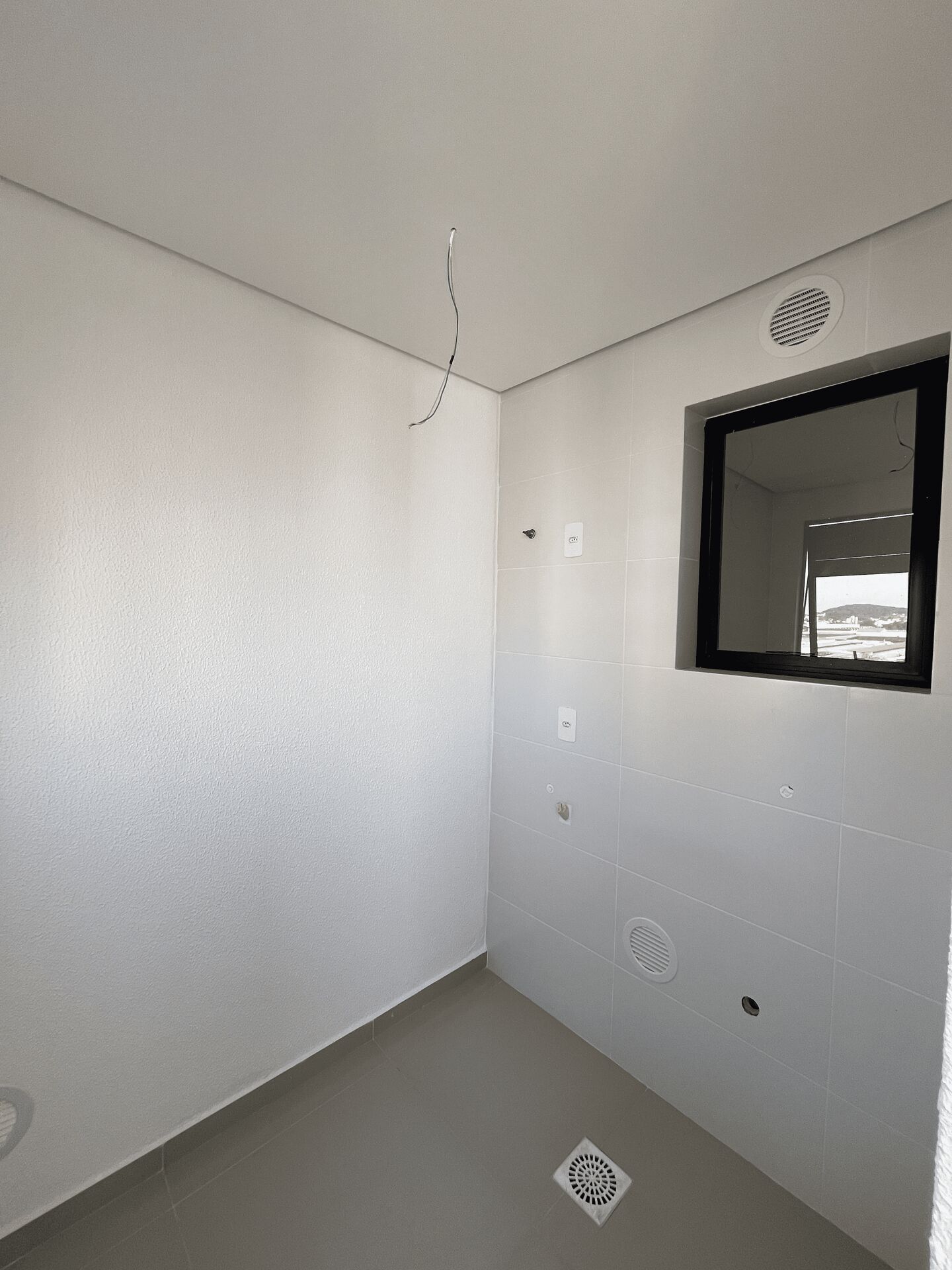 Apartamento à venda com 2 quartos, 61m² - Foto 9