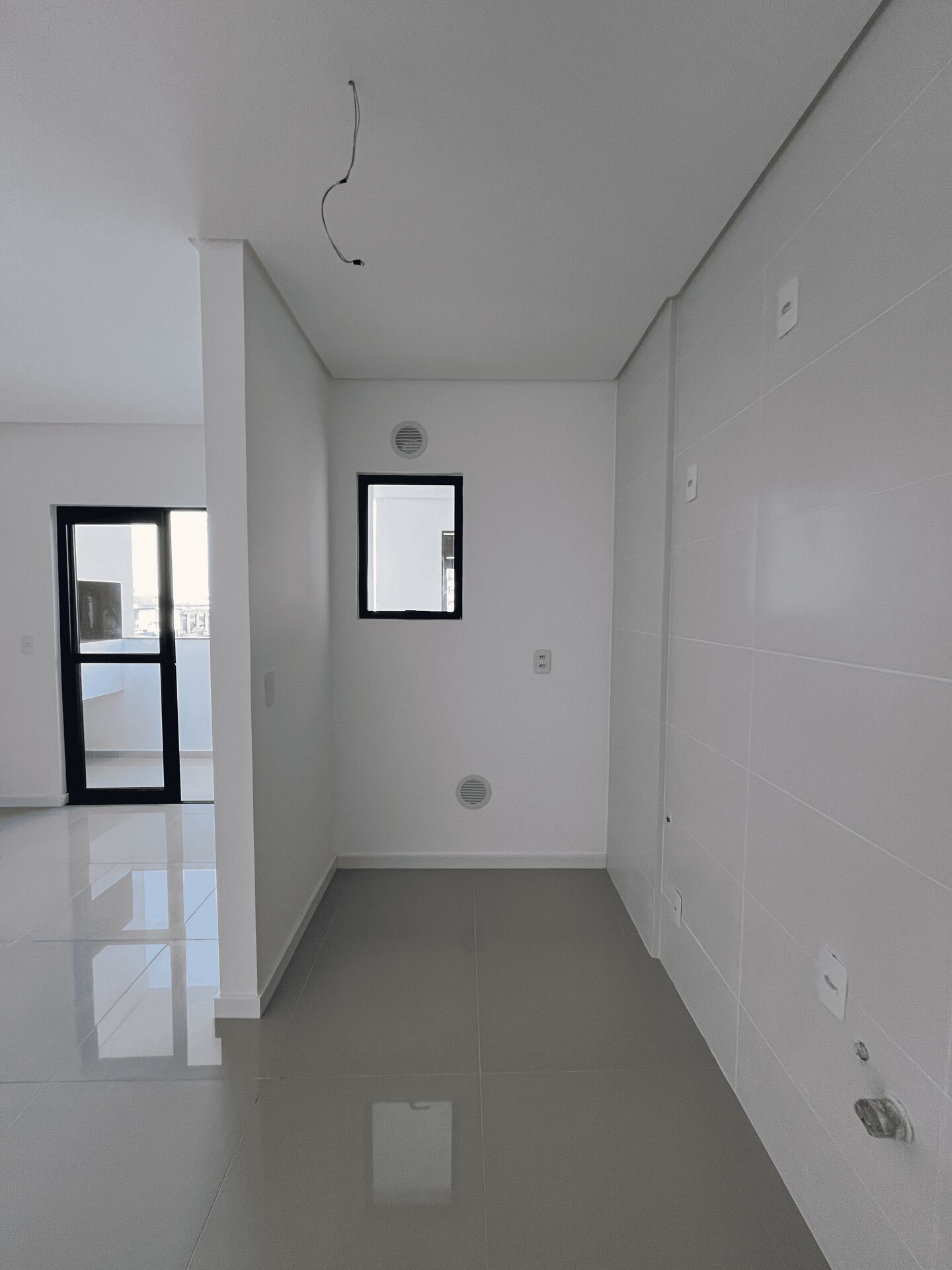 Apartamento à venda com 2 quartos, 61m² - Foto 6