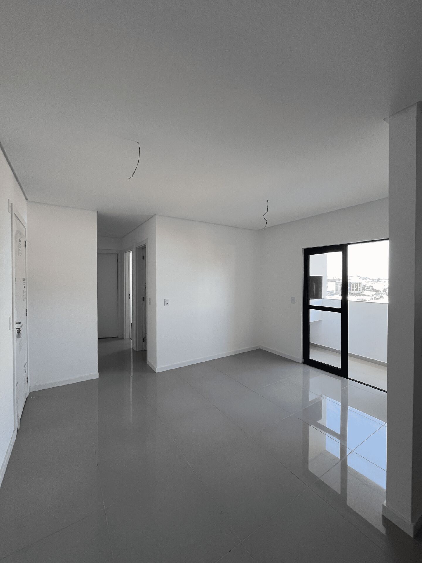 Apartamento à venda com 2 quartos, 61m² - Foto 4