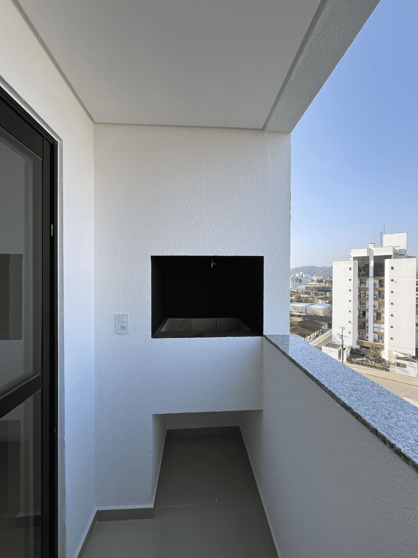 Apartamento à venda com 2 quartos, 61m² - Foto 8