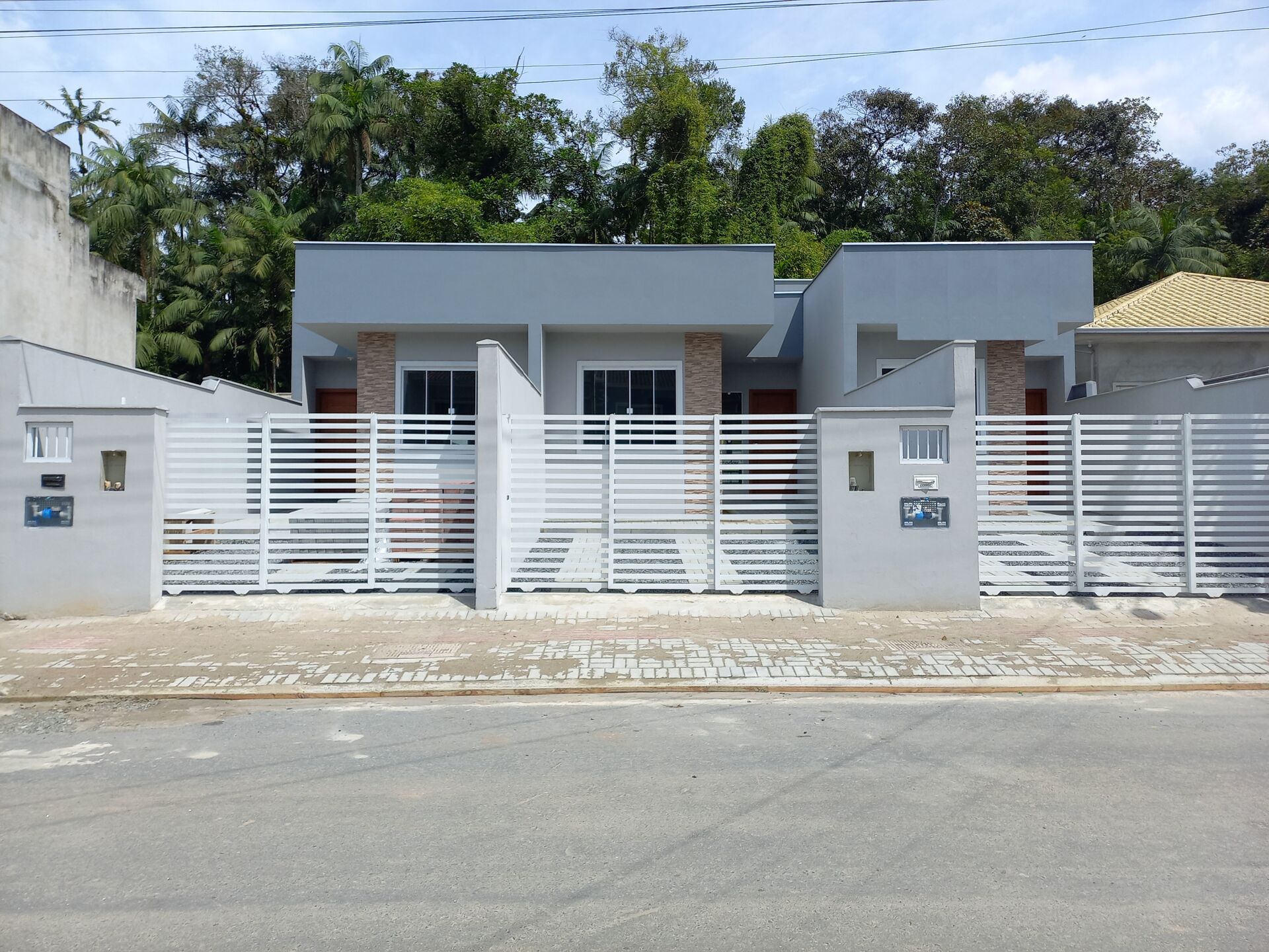 Sobrado à venda com 2 quartos, 76m² - Foto 1
