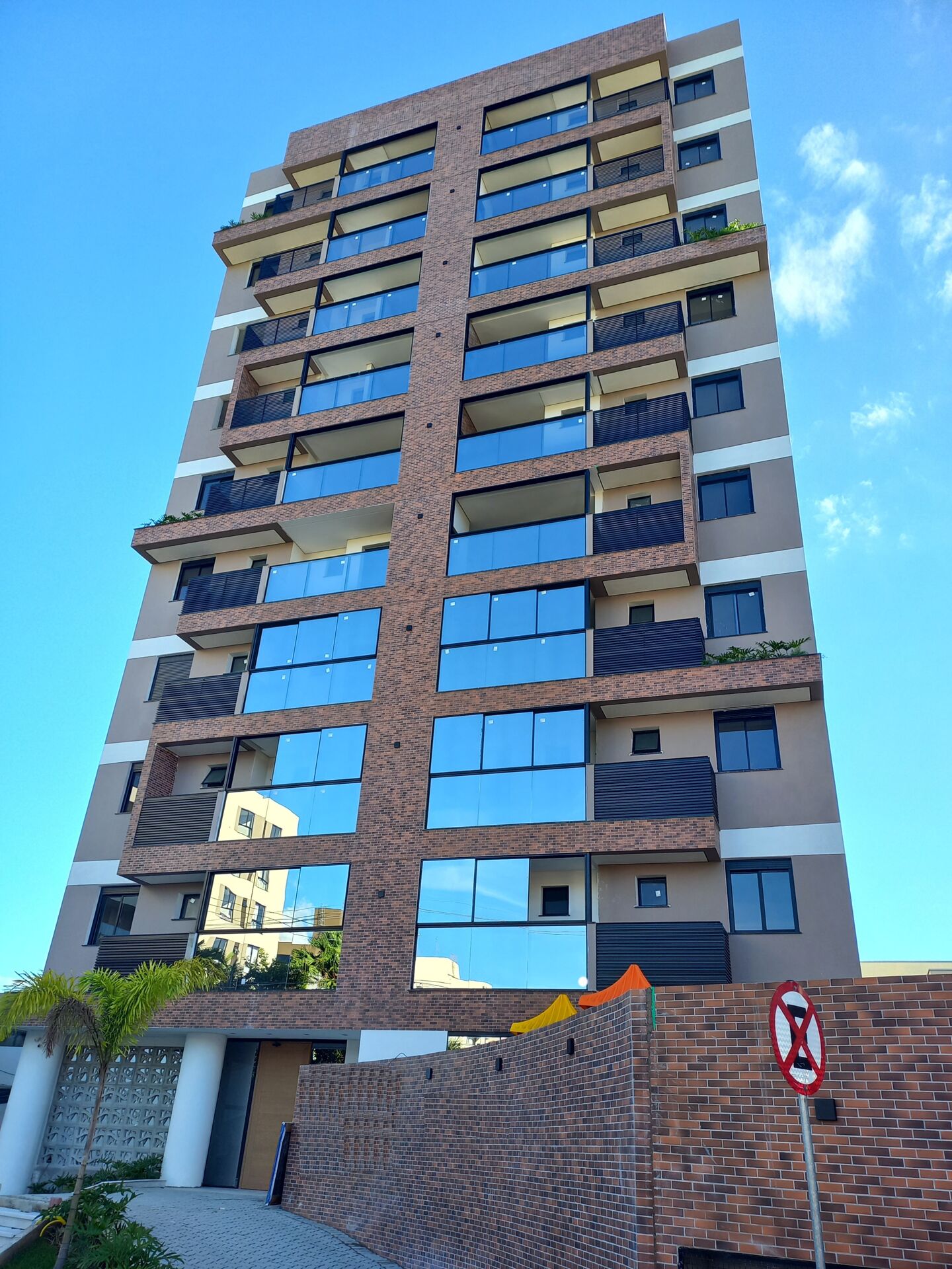 Apartamento à venda com 3 quartos, 65m² - Foto 1