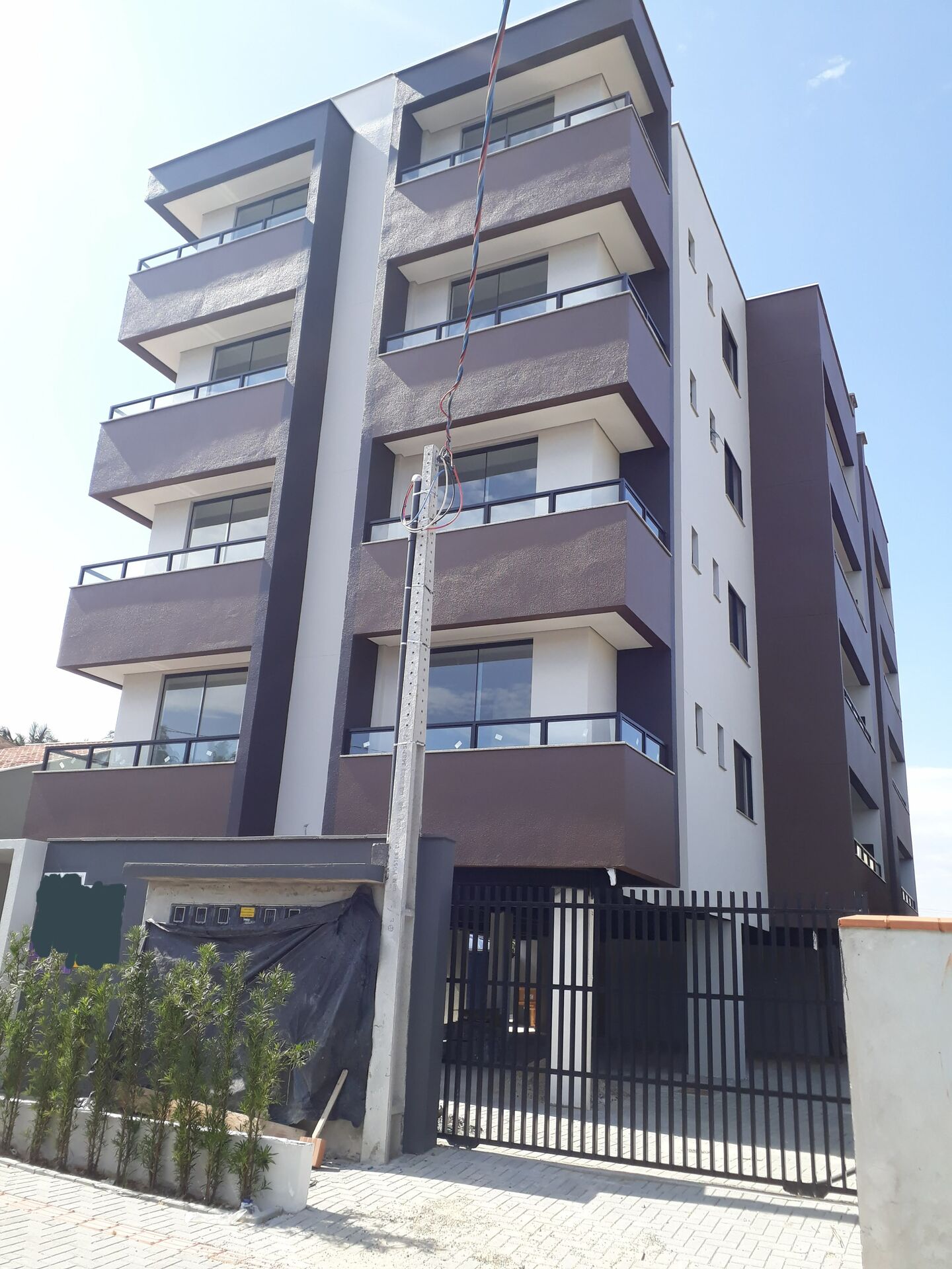 Apartamento à venda com 2 quartos, 64m² - Foto 2