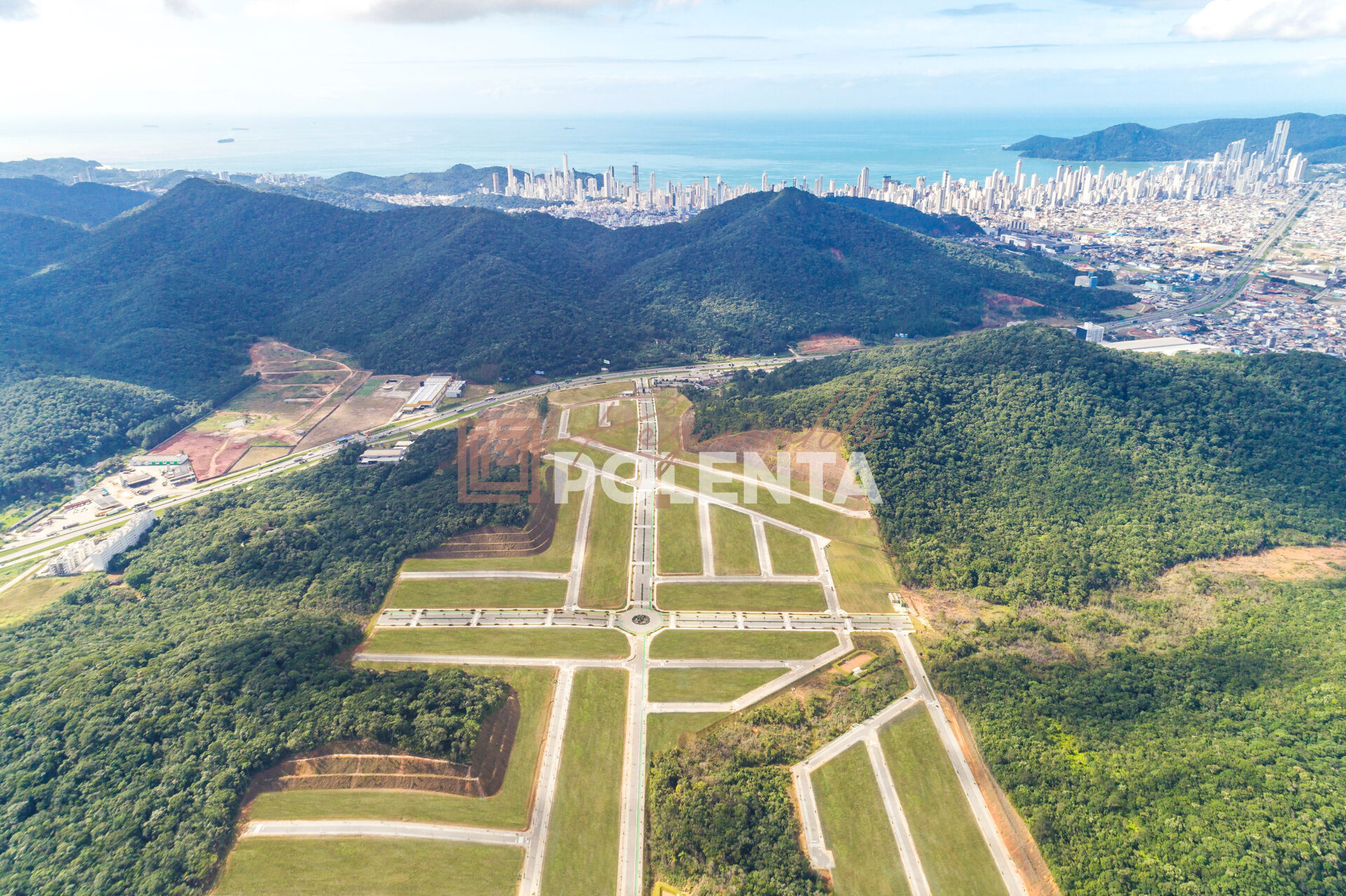 Terreno à venda, 300m² - Foto 6