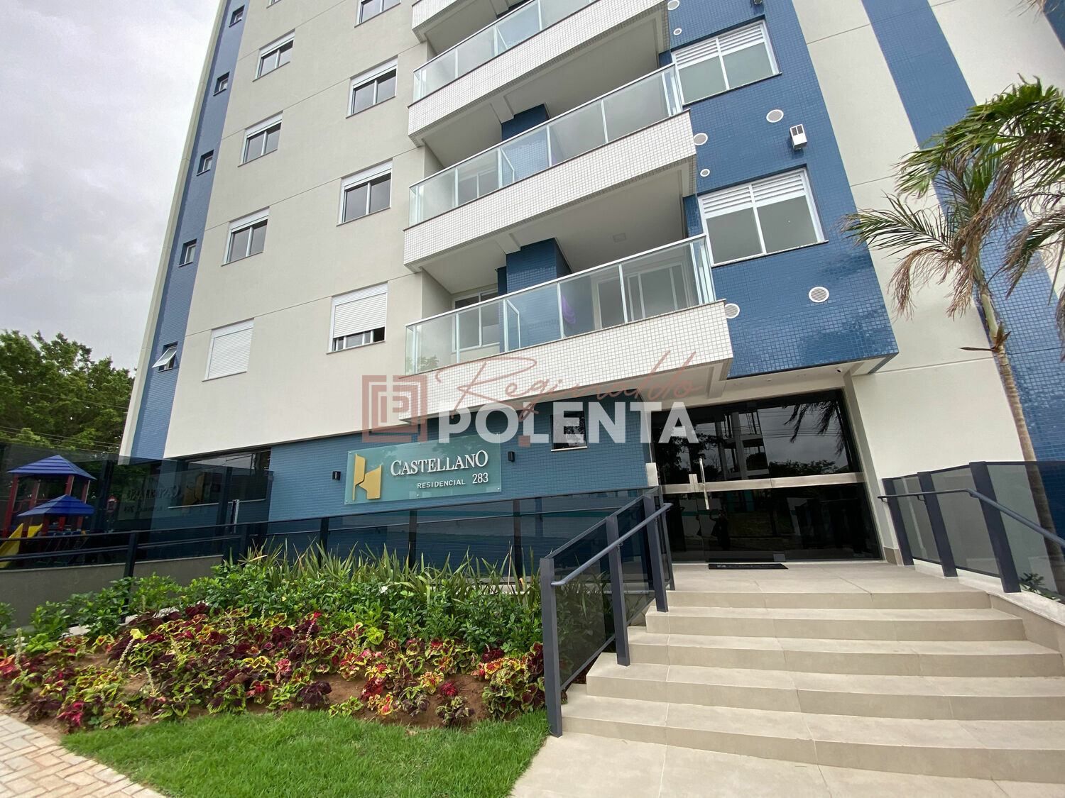Apartamento à venda com 3 quartos, 109m² - Foto 1