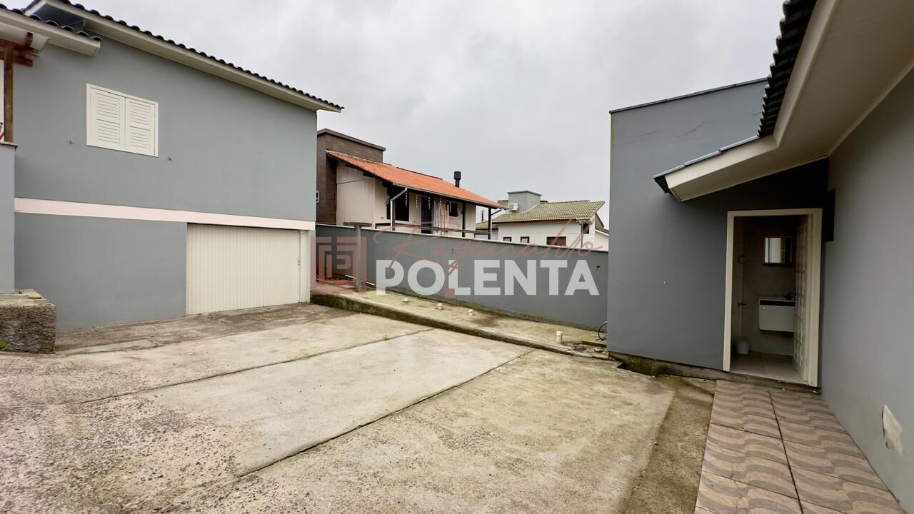 Casa para alugar com 3 quartos, 225m² - Foto 32